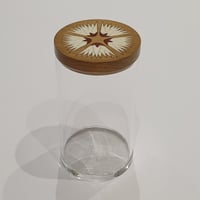 علبة ضيافه بغطاء من خشب الحوز الطبيعي مقاس  ١٢ x ٧  مزينه بالصدف الطبيعي صناعه يدويه - Image 6