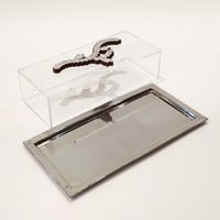 SILVER TRAY W/ PLEXI COVER AND MOTHER OF PEARL HANDLE  - صورة 5
