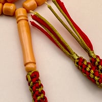 مسباح سندلس برتقالي قصة برميلية - فخامة كلاسيكية بكركوشة تراثية | كشخة الرياض - Image 3