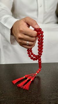 مسباح زعفراني فاخر احمر مع كوكوشة تفصال خاص احمر خصلات - Image 1