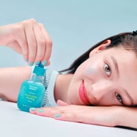 EQQUAL BERRY Blue Bloom Hyaltoin Flooding Serum – 30ml - Image 3