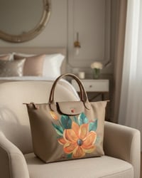 FLORA - صورة 1