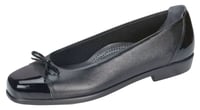 Coco Slip On Loafer - Black Bow - صورة 2