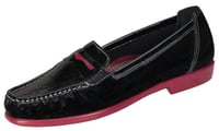 Penny J Slip On Loafer - Black Pat Rouge - صورة 4