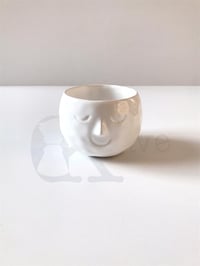 كوب فلات وايت مبتسم - صورة 2