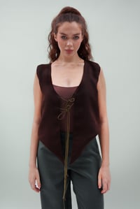 OASIS VEST - Image 1