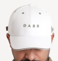 كاب ابيض واخضر - صورة 3