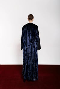 Navy Blue Lame Velvet Abaya With Side Open Sleeve - Image 2