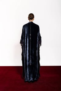 Bisht Royal Blue Velvet Abaya With Side Chiffon - Image 2