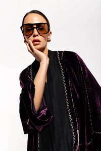 Diriyah Royal Purple Velvet & Black Washed Silk Abaya - Image 3