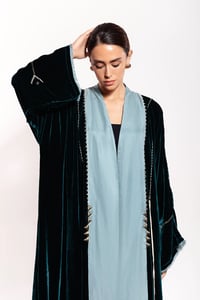 Diriyah Turquoise Velvet & Turquoise Washed Silk Abaya - Image 3