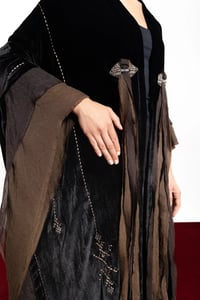 Bisht Black Velvet Abaya With Side Chiffon - Image 3