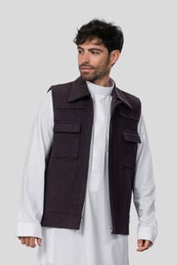 Wiston’s Brown Vest - صورة 3