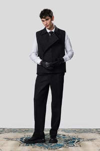 Woolborne Black Vest - صورة 1