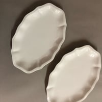 صحن بيضاوي متعرج - صورة 1