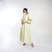 جلابيه اصفر مع تطريز - Image 2