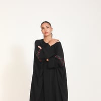 كريب بارد مع تطريز احمر - Image 3