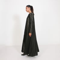 مموج زيتي مع تطريز - Image 2