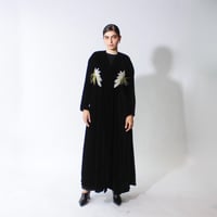 مخمل اسود مع شك و ريش - Image 3