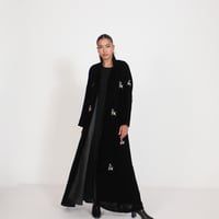 مخمل أسود مع ورد - Image 3