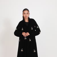 مخمل أسود مع ورد - Image 1