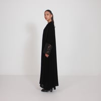 مخمل مع دانتيل اسود - Image 3