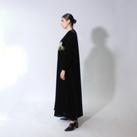 مخمل اسود مع شك و ريش - Image 5