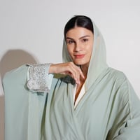 شيفون اخضر فاتح مع شك - Image 1