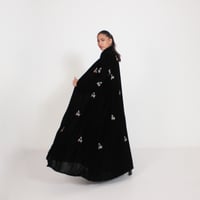 مخمل أسود مع ورد - Image 6