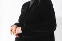 مخمل اسود من شك - Image 7