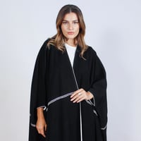 كريب اسود مع تطريز ابيض - Image 6