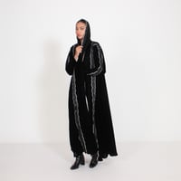 مموج اسود مع تطريز - Image 7