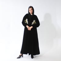 مخمل اسود مع شك و ريش - Image 2