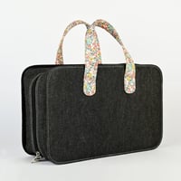 حقيبة قماشية لحفظ أدوات الحياكة والخيوط  THE BLOOM DOCTOR BAG - صورة 2