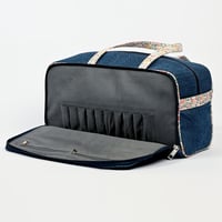 حقيبة قماشية لحفظ أدوات الحياكة والخيوط THE BLOOM DUFFLE BAG - صورة 4