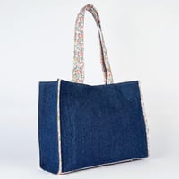 حقيبة قماشية لحفظ ادوات الحياكة والخيوط THE BLOOM TOTE BAG - صورة 5