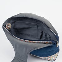 حقيبة قماشية لحفظ ادوات الحياكة والخيوط THE BLOOM WRIST BAG - صورة 5