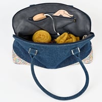 حقيبة قماشية لحفظ ادوات الحياكة والخيوط THE BLOOM SHOULDER BAG - صورة 2