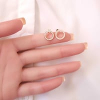 قرط من الفضة الاسترليني 925 - صورة 2