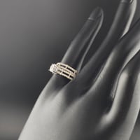 خاتم ذهب ابيض عيار 18 - صورة 1