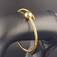 اسوارة ذهب عيار ١٨ كروية - صورة 1