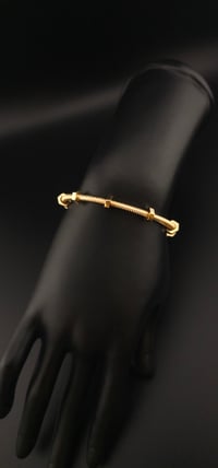 اسوارة موديل كارتير ذهب عيار 18 - صورة 2