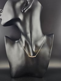 عقد موديل شوميه ذهب ابيض - صورة 2