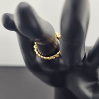 خاتم فان كليف عيار 18 ذهب ساده - صورة 3