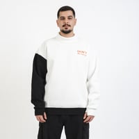 Black Sweatshirt - صورة 1