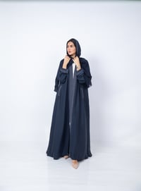 عباية حرير ياباني بقصة عصرية - صورة 1