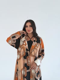 عباية كريب بقصة كلوش - صورة 2