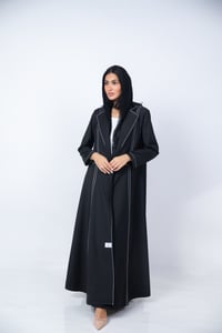 عباية كتان بتصميم عصري وراقي - صورة 2
