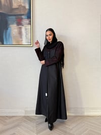 عبايه رسميه من الكتان والدانتيل - صورة 5