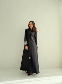 عباية رسمية من الكتان - صورة 2